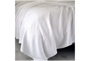 coverlet-Hotel Linens Supplies | Hotel