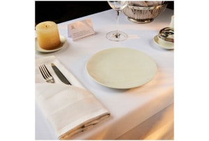 table cloth-Hotel Linens Supplies | Hotel Linens in USA